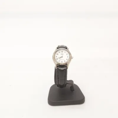 Wristwatch (Black, Silver) from Q&Q