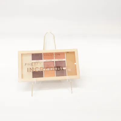 Eyeshadow palette (Pretty Incredible) from Makeup Revolution London