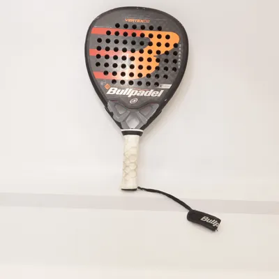 Padel bat (Vertex 02) fra Bullpadel