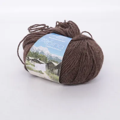 Yarn (Alpina Landhauswolle) from Alpina