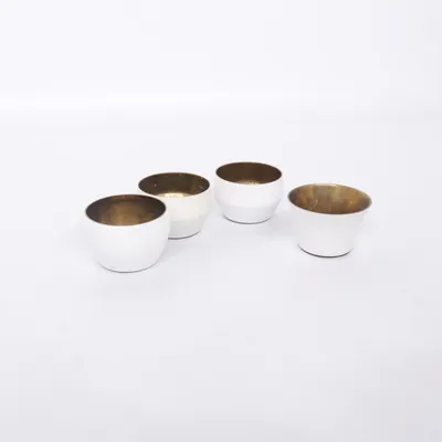 Ljuslykta (Vit, Guldfärgad) från Skultuna Mässing