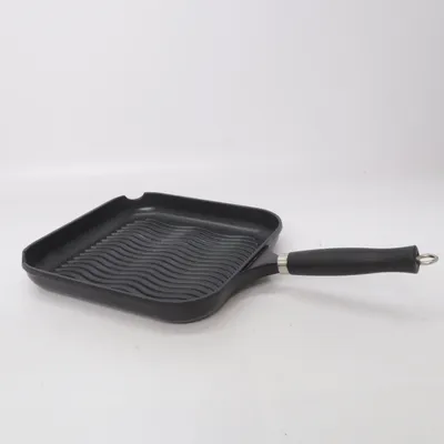 Frying pan (Black) from Crofton