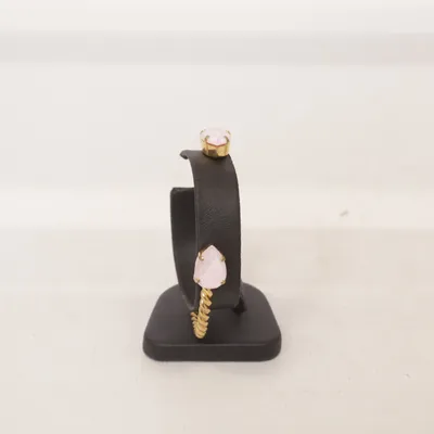 Armbånd (Guld, Pink) fra Caroline Svedbom Ukendt metal