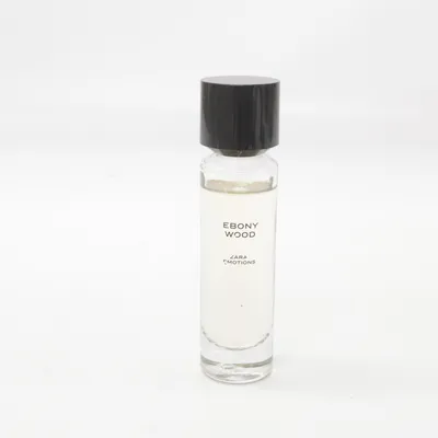 Eau de Parfum (Ebony Wood) von Zara