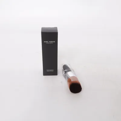 Sminkborste (Kabuki Brush) från Marc Inbane