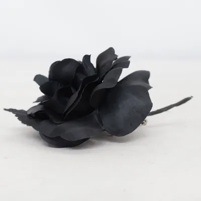 Broche (Blume) Onbekend materiaal