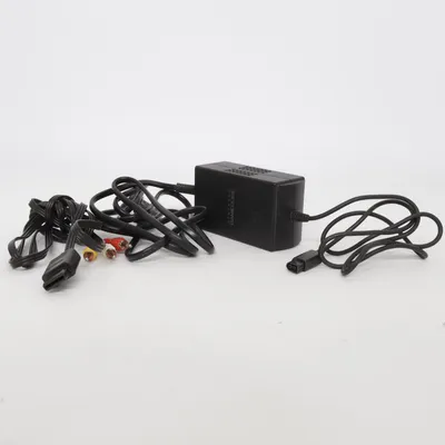 Computer oplader (Ström & Bildadapter - Nintendo Gamecube D-63760) van Nintendo