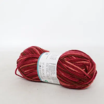 Garn (Röd, Brun, Flerfärgad) från By Love & J Love
