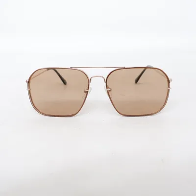 Solglasögon (NA-KD 013-200187) från NA-KD