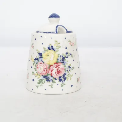 Sugar basin (Laura White) from Greengate