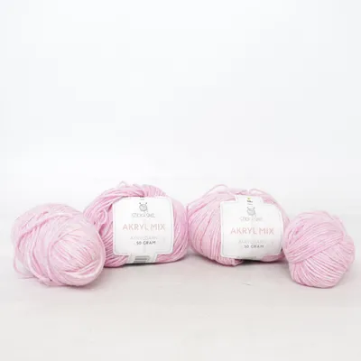 Yarn (AKRYL MIX) from Strikk