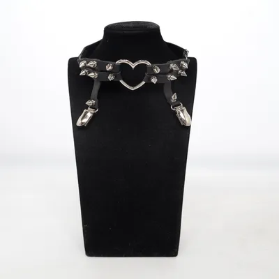 Choker (Svart, Silverfärgad) Okänd metall