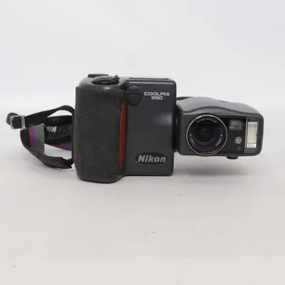 Videokamera (Coolpix 990) från Nikon