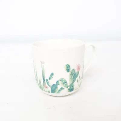 Kopp (Vit, Grön, Rosa) från Form Living