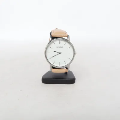 Wristwatch (Beige) from Geneve