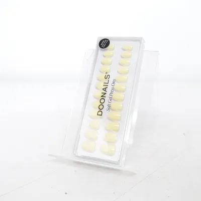 Kunstige negle (Soft Gel Press Ons) fra Doonails