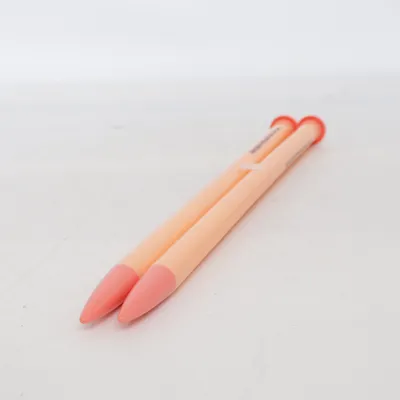 Stickor (Orange) från Drops Design