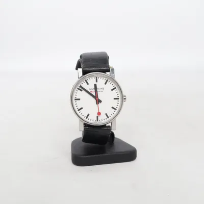 Armbandsur (Official Swiss Railways Watch) från Mondaine