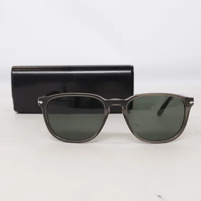 Solglasögon (Grå) från Persol