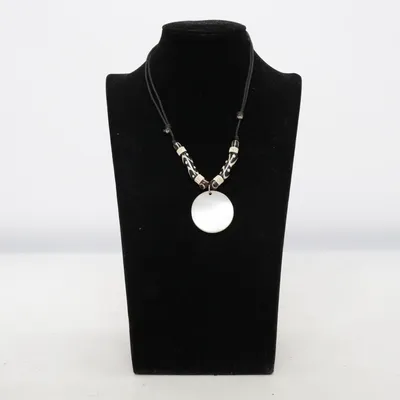 Collier (Noir, Blanc) Plastique