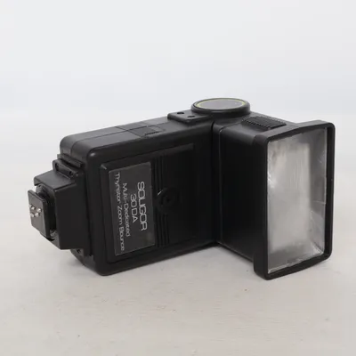 Camera accessory (Black) from Soligor