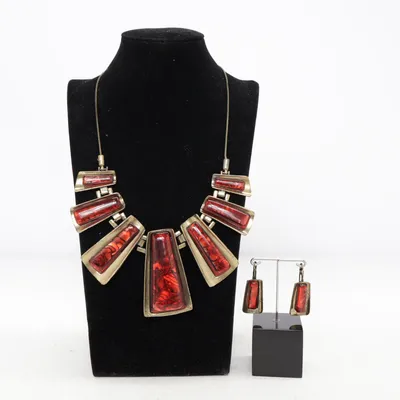 Sieradenset (Rood, Goud) Onbekend materiaal