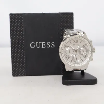 Armbandsur (Silverfärgad) från Guess