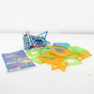 Byggsats (Flerfärgad) från Geomag