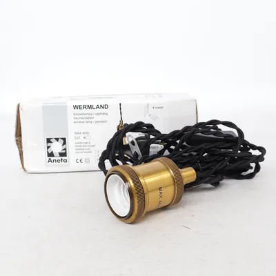 Fönsterlampa (Svart) från Aneta