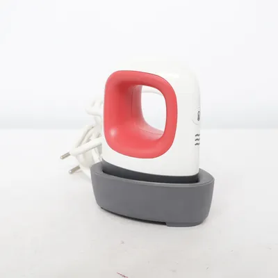 Strykjärn (Vit, Röd, Grå) från Cricut