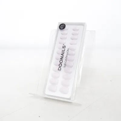 Kunstige negle (Soft Gel Press Ons) fra Doonails