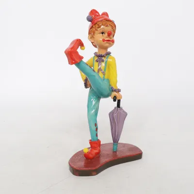 Figurine (Multicolored)