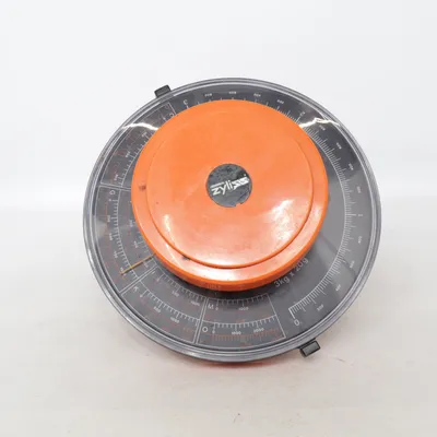 Köksvåg (Orange, Svart) från Zyliss