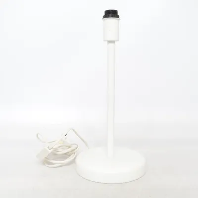 Lampfot (B4170) från Belid