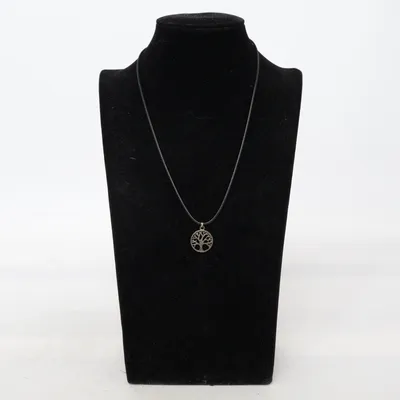 Halsband (Svart) Okänd metall