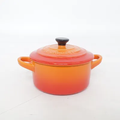 Doll tableware (Orange, Red) from Le Creuset
