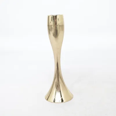 Ljuslykta (Guldfärgad) från Stelton