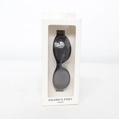 Solglasögon (Svart) från Polarn O. Pyret