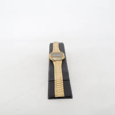Armbandsur (Guldfärgad) från Q&Q