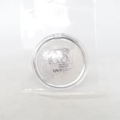Highlighter (Arctic Glow Highlighting Powder) från Catrice