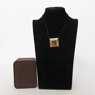 Halsband (Guldfärgad, Svart) från Ani Okänd metall
