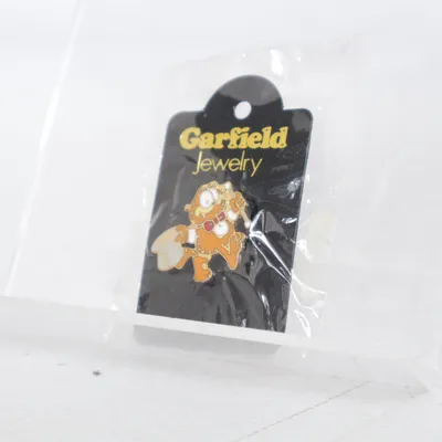 Pin (Yellow, Multicolored) from Garfield Unknown metal