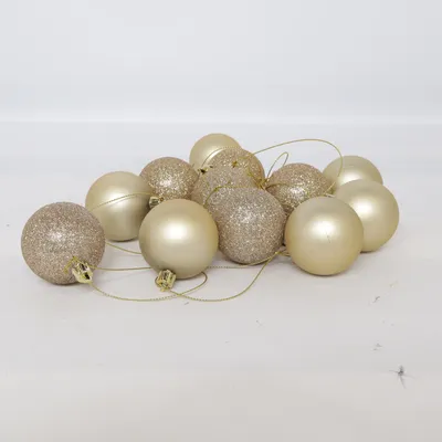 Christmas ornament (Gold)