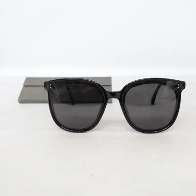 Solglasögon (Svart) från Gentle Monster