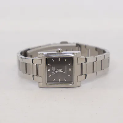 Armbandsur (Silverfärgad) från Casio