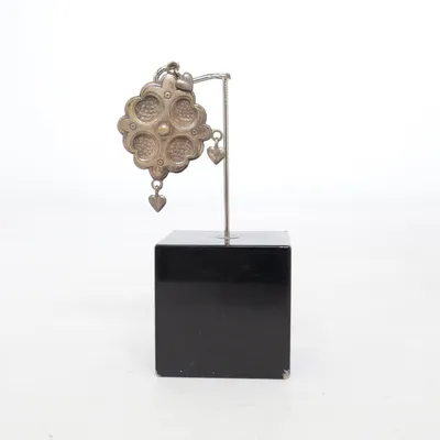Broche (Argent) Métal inconnu