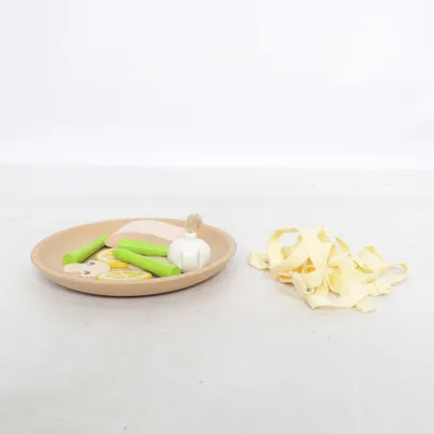 Dockservis (Beige, Flerfärgad) från PlanToys