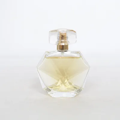 Eau de Parfum (Confidence) från Avon