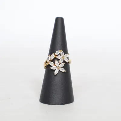 Ring (Guldfärgad) Okänd metall