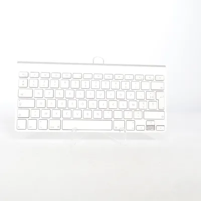 Tangentbord (Silverfärgad) från Apple